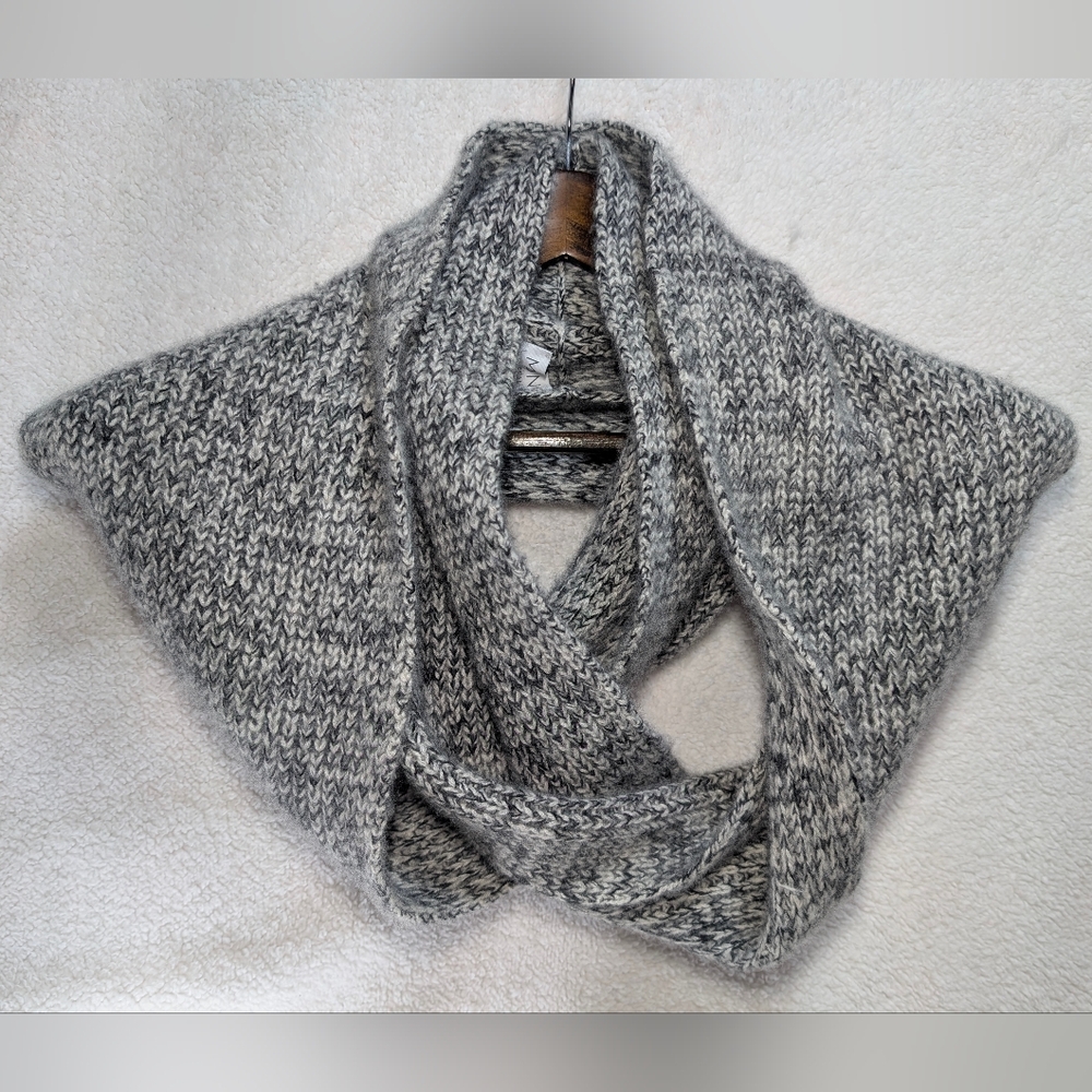 MONK Nepal 100% Cashmere Knit Infinity Scarf Gray Black Natural Luxury Unisex